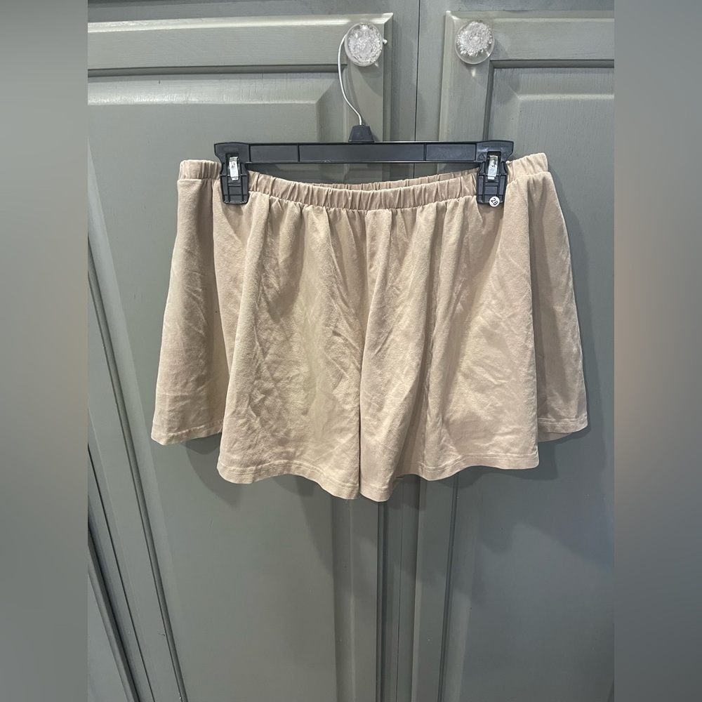 NWOT Free People Movement Shorts - Picture 3 of 4
